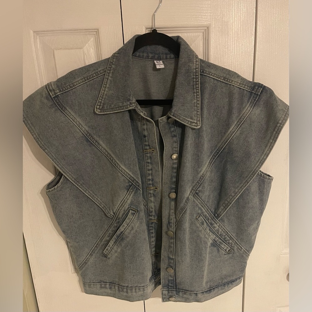 Women's Gray Denim Vest Jacket